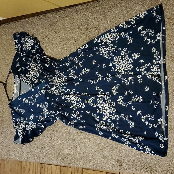 Jon & Anna Dresses & Skirts - NWOT Jon & Anna Dress